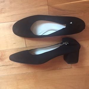 Everlane Day Heel in Black Suede